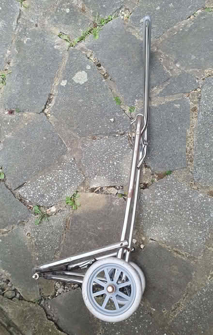 Photo of free Hand trolley (Tottenham N18) #2