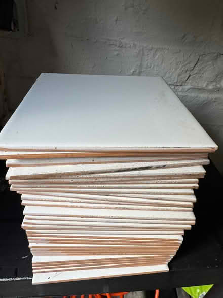 Photo of free 33 white ceramic wall tiles (Bottling Wood WN1) #1