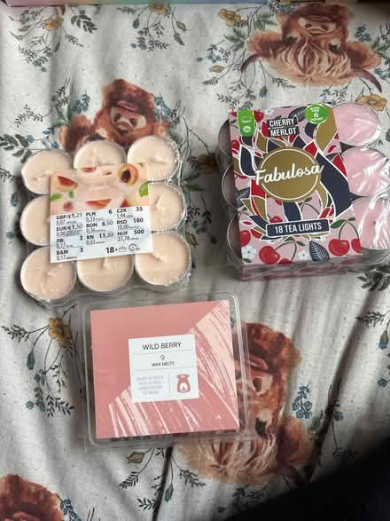 Photo of free Tea lights (Calcot RG31) #1