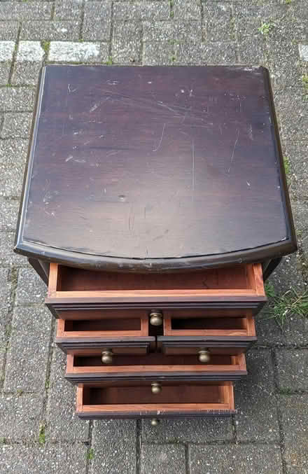 Photo of free Antique Style Side Table (PL4 Greenbank.) #1