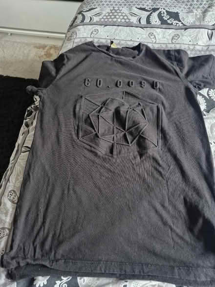 Photo of free Unisex t-shirt (Grove Park SE9) #1