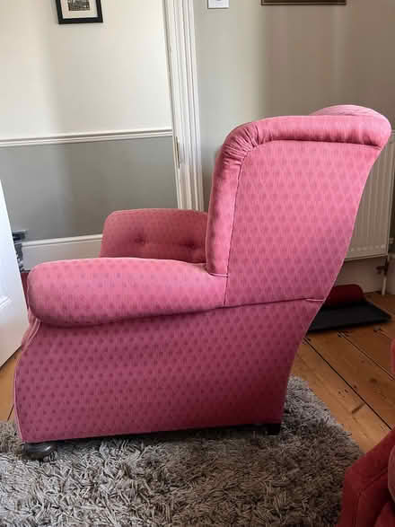 Photo of free Dark pink comfortable chair (Chichester PO19) #2