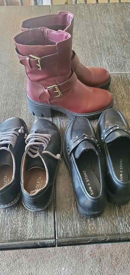 Photo of free Women's shoes (Springfield - Scenic Hills) #1