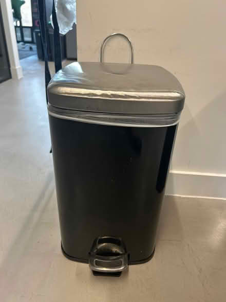 Photo of free Bin (Shoreditch) #1