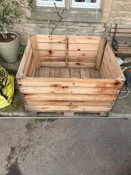 Photo of free Pallet with large collar (Prudhoe area) #2