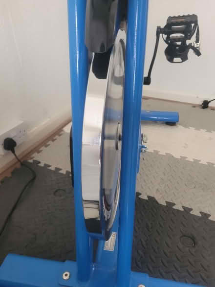 Photo of free Spin bike, excellent condition (Morden) #4