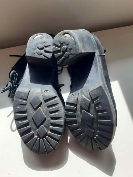 Photo of free Uk size 5 boots (Old Walcot SN3) #2