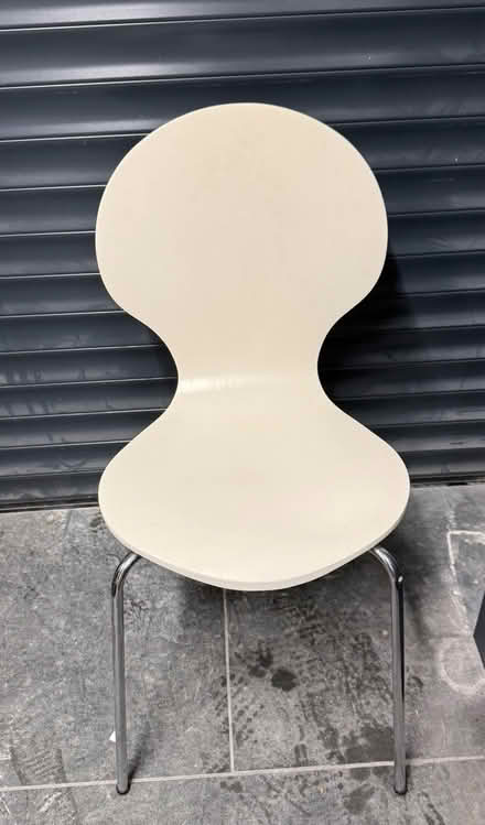 Photo of free Wooden white chairs (Cockfosters EN4) #2