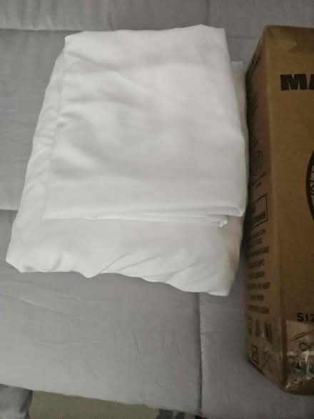 Photo of free Queen air mattress & pad, new (El Cajon) #4