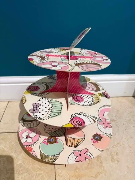 Photo of free Sturdy cardboard cupcake stand (Spital Meadow SL4) #2