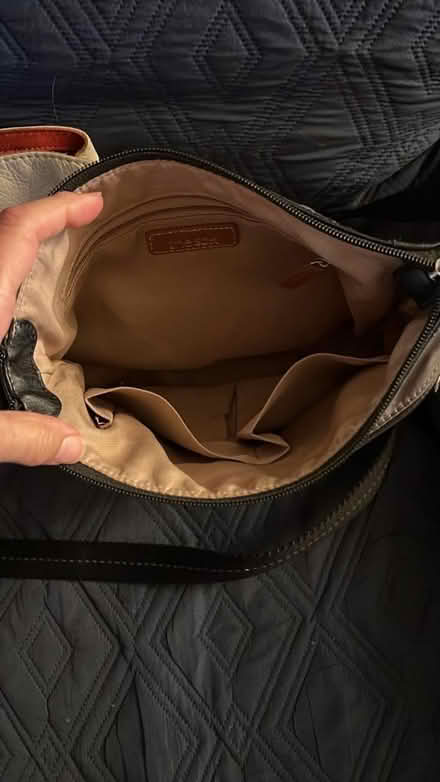 Photo of free Two purses (San Mateo) #3