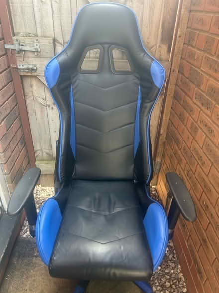 Photo of free Gaming / office chair- plearead description as needs fixing! (Coleshill B46) #1