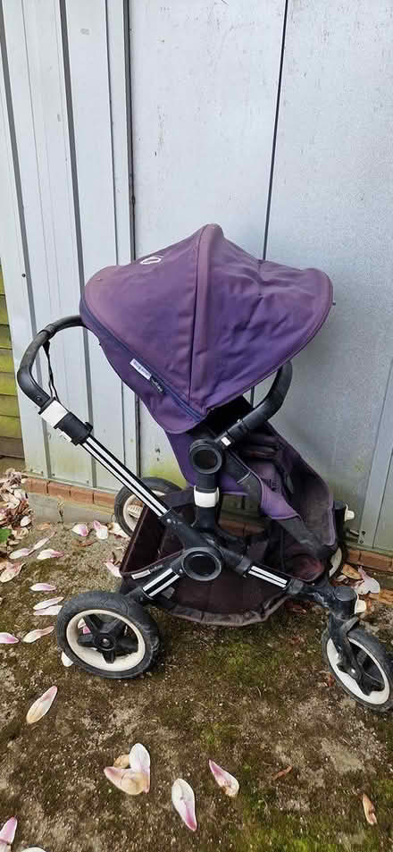 Photo of free Bugaboo Buffalo Pram (for spares) (Chesham HP5) #1