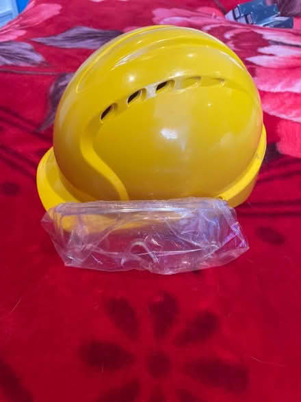 Photo of free Hard hat and safety glasses (Dorchester DT1) #1
