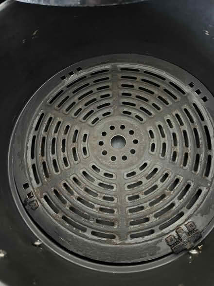 Photo of free Air fryer (Aberdeen City Centre.) #2