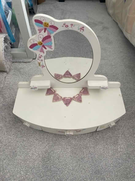 Photo of free Small vanity mirror and drawers (Lightwater GU18) #1