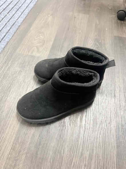 Photo of free Winter shoe (Plaistow E13) #2