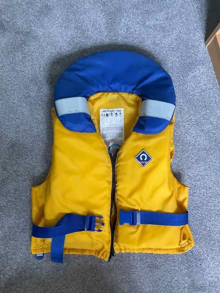 Photo of free Lifejacket adult size medium (Pinvin WR10) #1