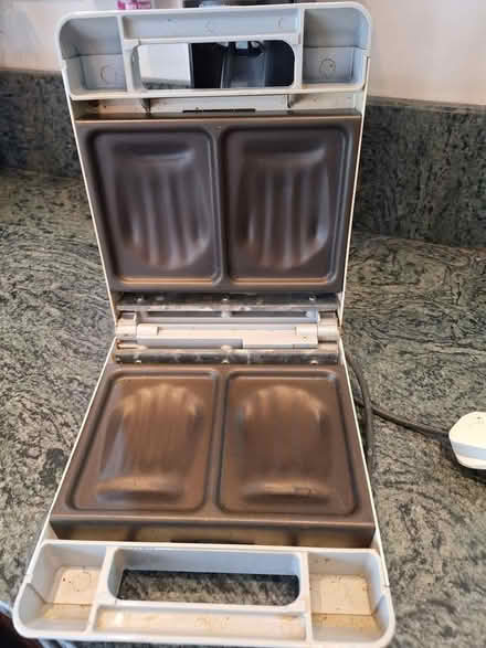 Photo of free Tefal Toasted Sandwhich Maker (Etchilhampton, Devizes SN10 3) #2