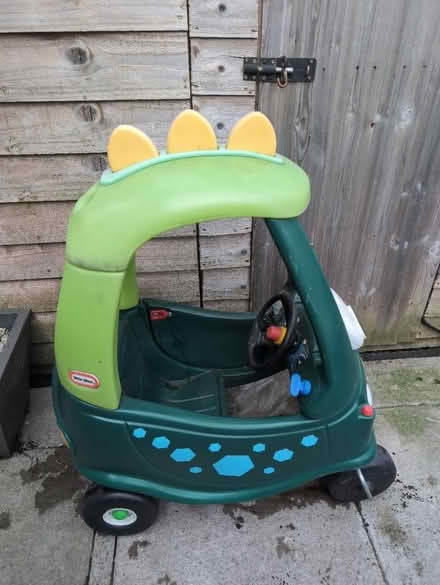 Photo of free Little tikes car (L30) #1