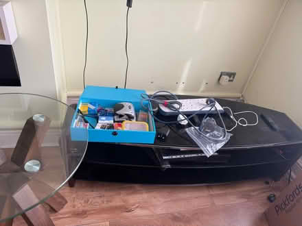 Photo of free Coffee table and tv stand (East finchley n2 0ph) #2