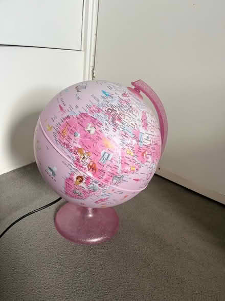 Photo of free Globe lamp (Kingsknowe EH14) #3