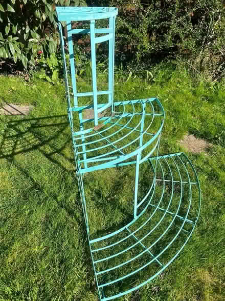 Photo of free Metal plant stand (BR6) #3