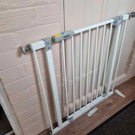 Photo of free Baby gate (SK7 Hazel grove) #1