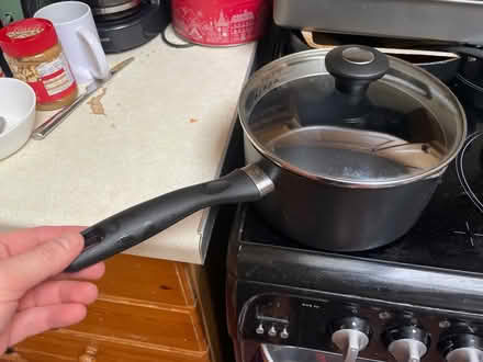 Photo of free medium size saucepan (Alcester Lanes End B14) #1