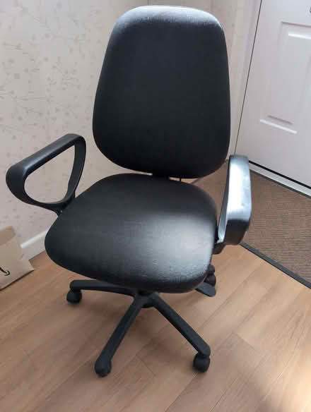 Photo of free Black office chair (Manor Farm KT14) #1