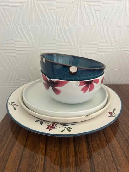 Photo of free Chipped dinnerware (S2 Manor Park) #1