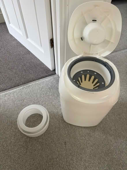 Photo of free Tommee tippee sangenic nappy bin (Berkhamsted HP4) #2
