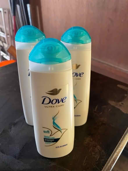 Photo of free Dove shampoo (Lynnwood) #1