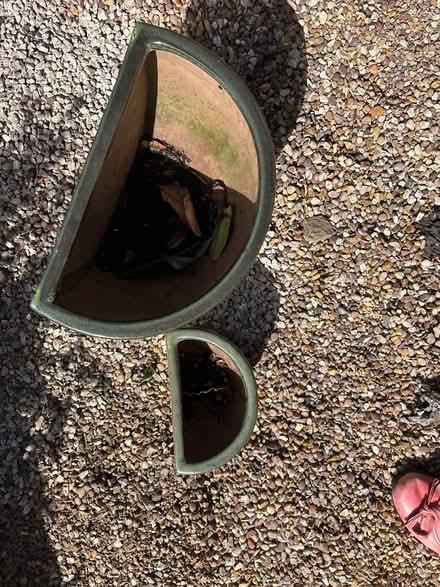 Photo of free Green pot planters (M23 Northern Moor) #4