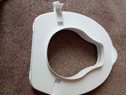 Photo of free Toilet Riser, Commode & Toilet Frame (Halton LA2) #2