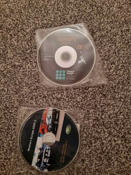 Photo of free Car's navigation DVD for Toyota (S39JR) #1