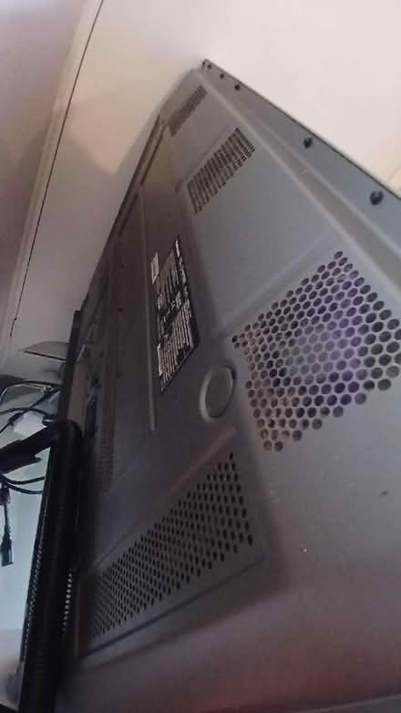 Photo of free TV (Havering Grange RM3) #2