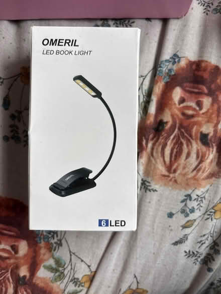 Photo of free LED book light (Calcot RG31) #1