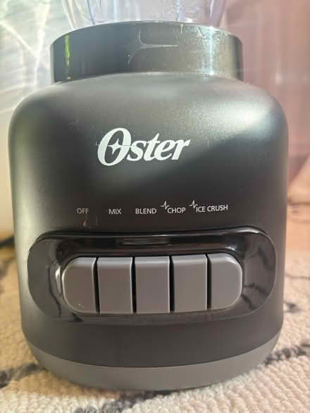 Photo of free OSTER 5 speed blender (Rego Park) #2