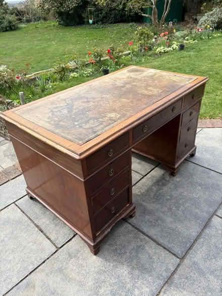 Photo of free Original 1950s bank clerk’s desk (Chislehurst BR7,) #1