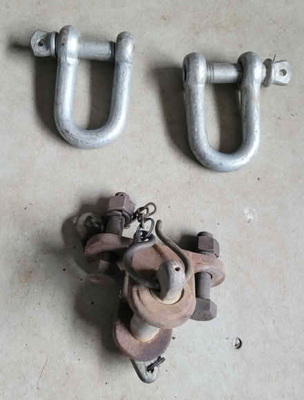 Photo of free Shackles, & trailer fitment (Sandford, near Crediton) #1