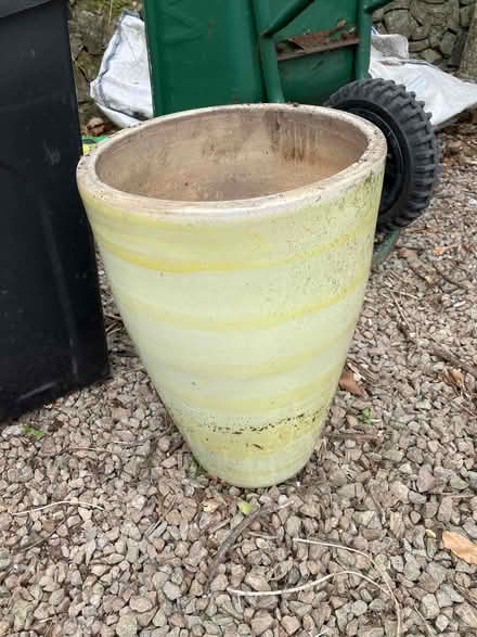 Photo of free Outdoor plant pot (Malvern Wells WR13) #1