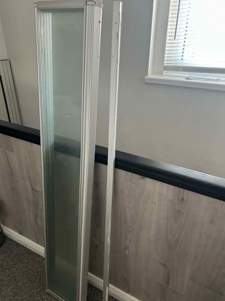 Photo of free Shower screen (SG8) #1