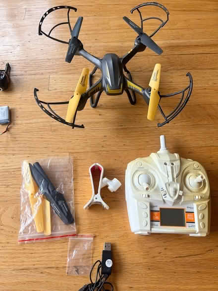 Photo of free 2 quadcopters - condition unknown (Lawrence Expwy & Monroe Street) #3