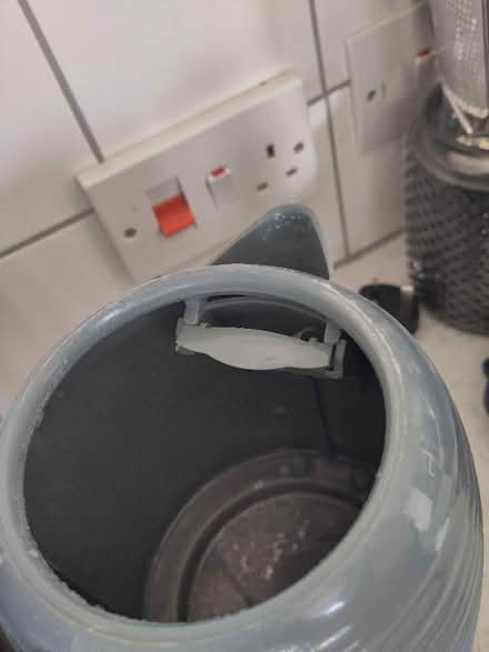 Photo of free Kettle - Russel Hobbs (Temple Cowley OX4) #3