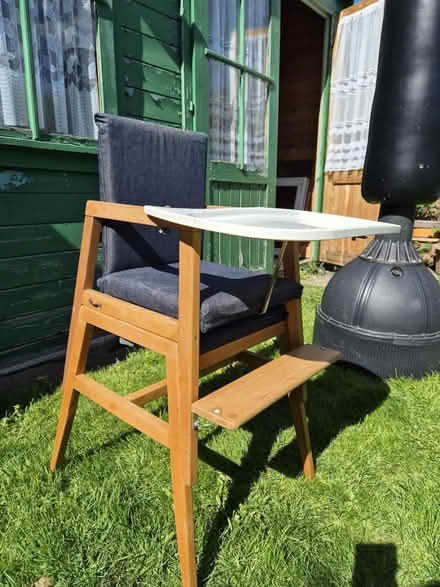 Photo of free Old-fashioned bigh chair (Belle Isle LS10) #1