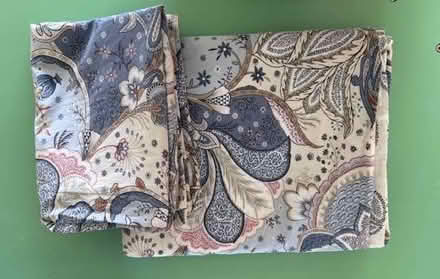 Photo of free Double duvet set and two matching pillows (East Dulwich SE22) #1