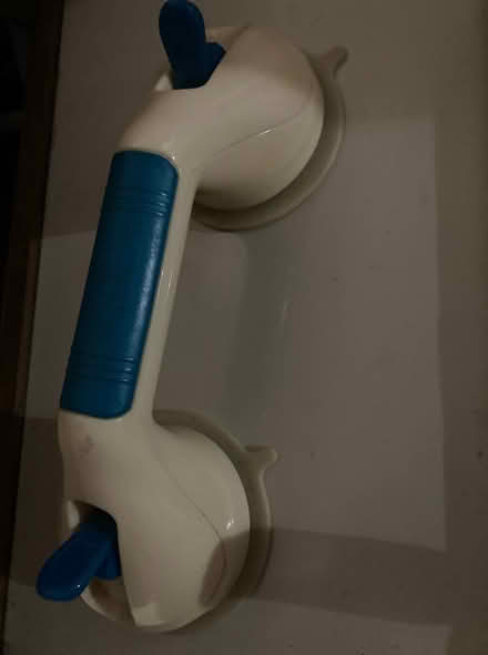 Photo of free “Grip” suction handle for bathroom (10470 Woodlawn) #1