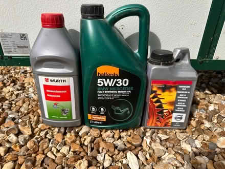 Photo of free Various Car Oils & Fluids (Newbury, Speen) #1