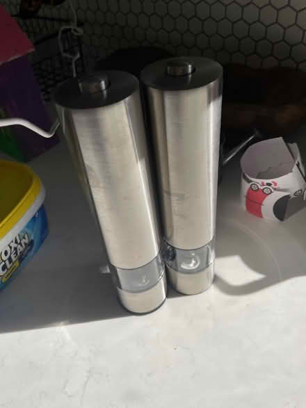Photo of free Electric Salt & Pepper Shakers (Trumbull) #1